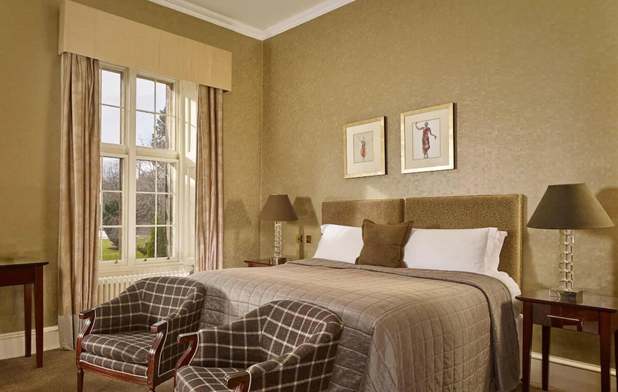 Mar Hall Golf & Spa Resort Бишъптън Екстериор снимка A bedroom at the hotel