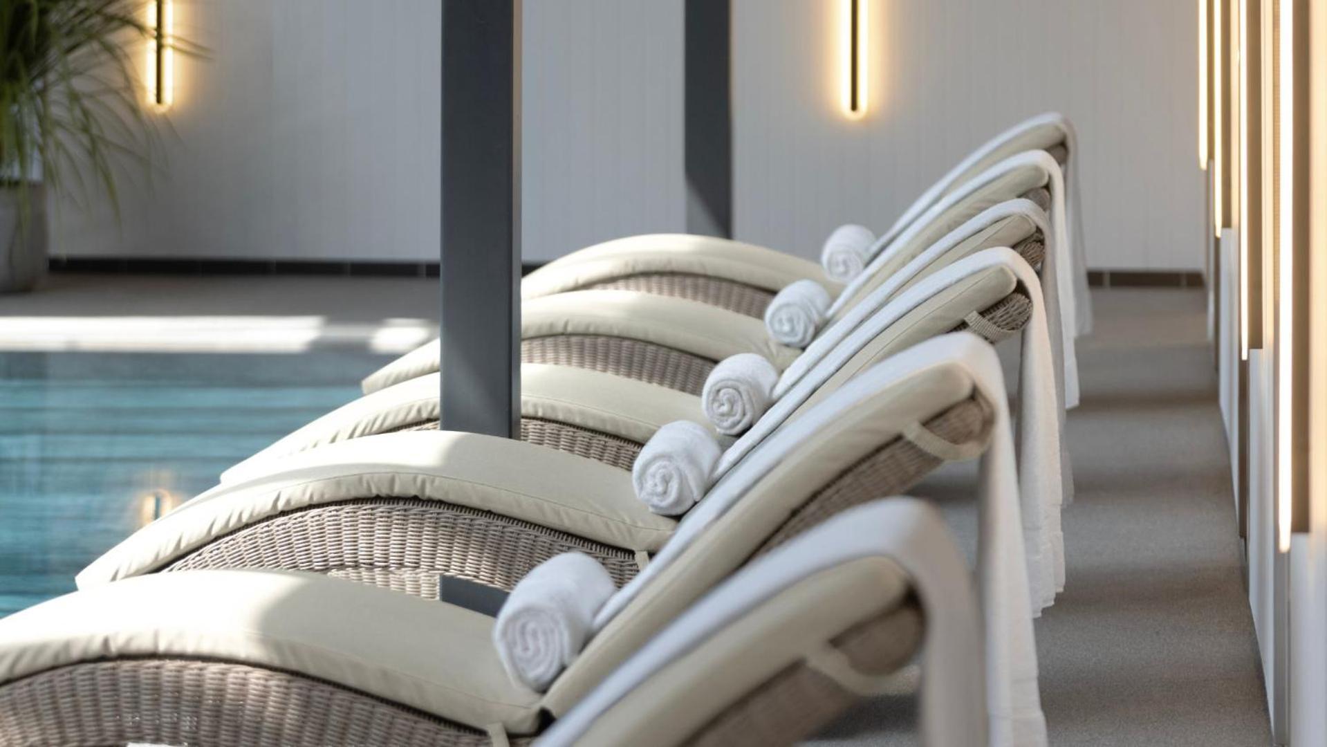 Mar Hall Golf & Spa Resort Бишъптън Екстериор снимка The spa at the InterContinental