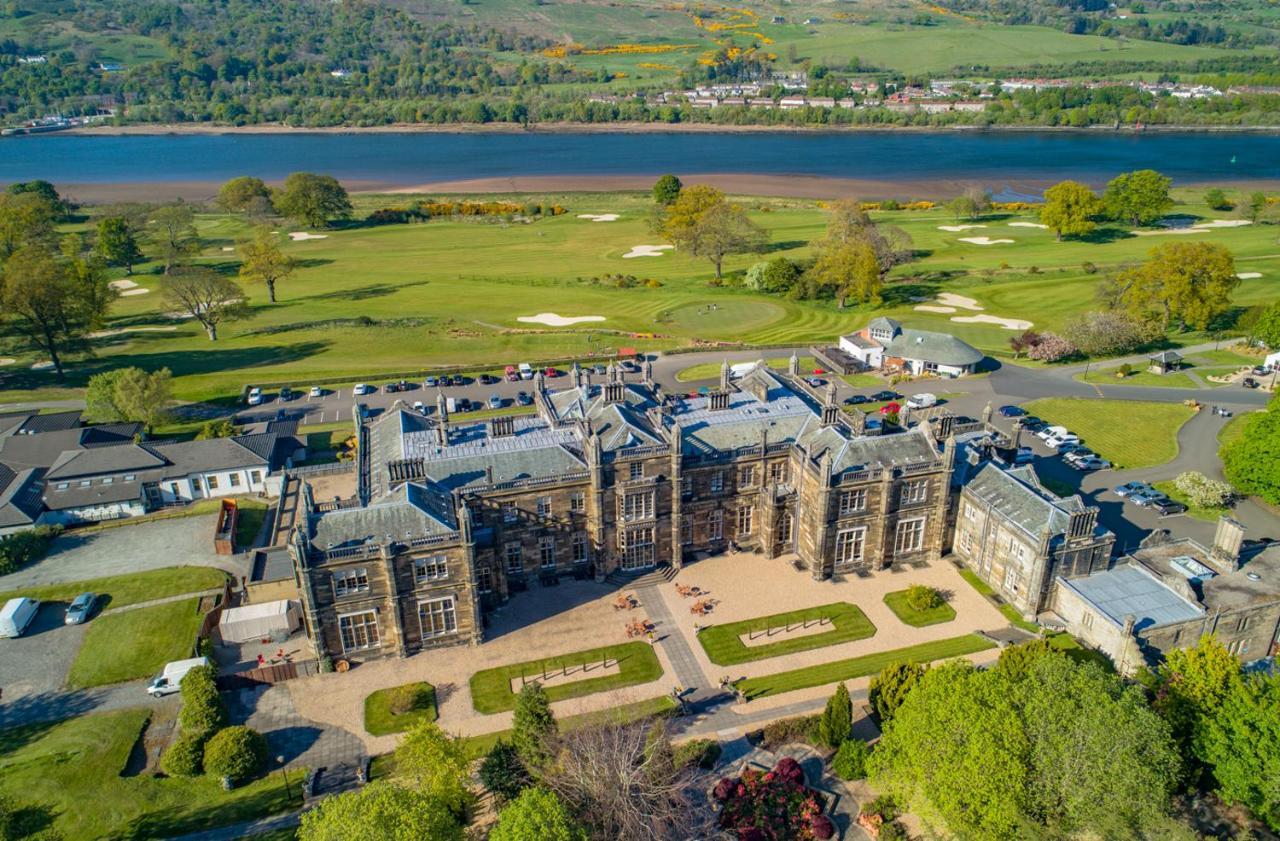 Mar Hall Golf & Spa Resort Бишъптън Екстериор снимка Aerial view of the hotel